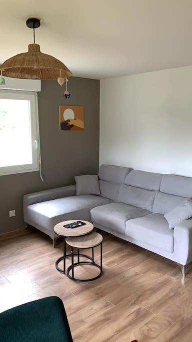Appartement Lumineux De 60M2 Guer 外观 照片